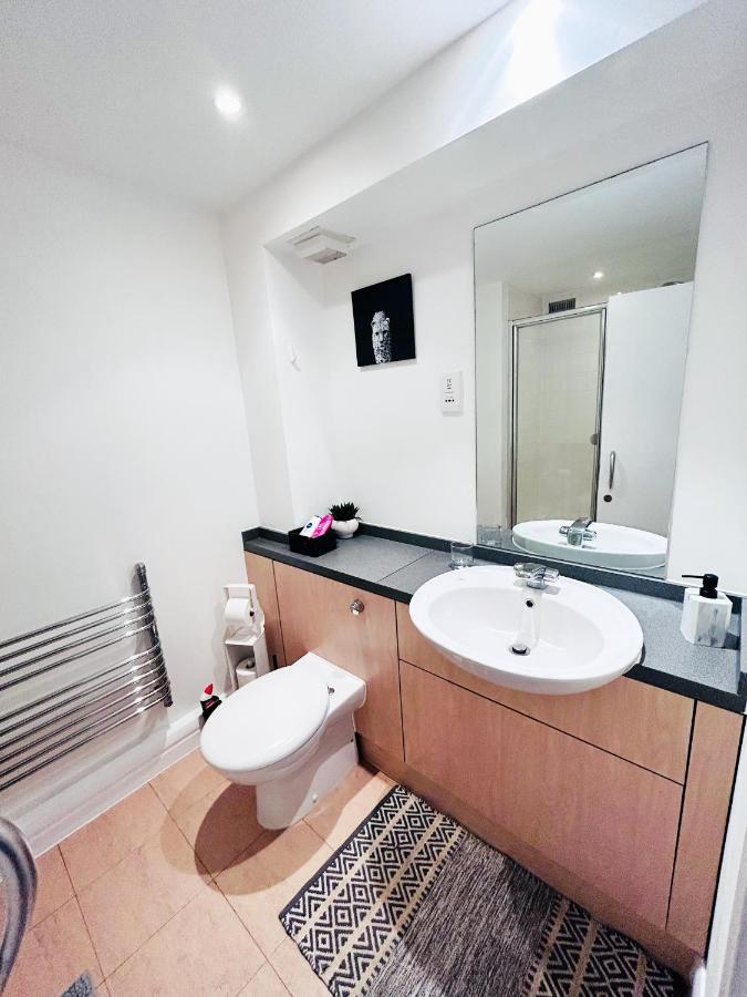 Amazing Flat Near South Kensington - 2 To 3 Bedrooms Apartament *