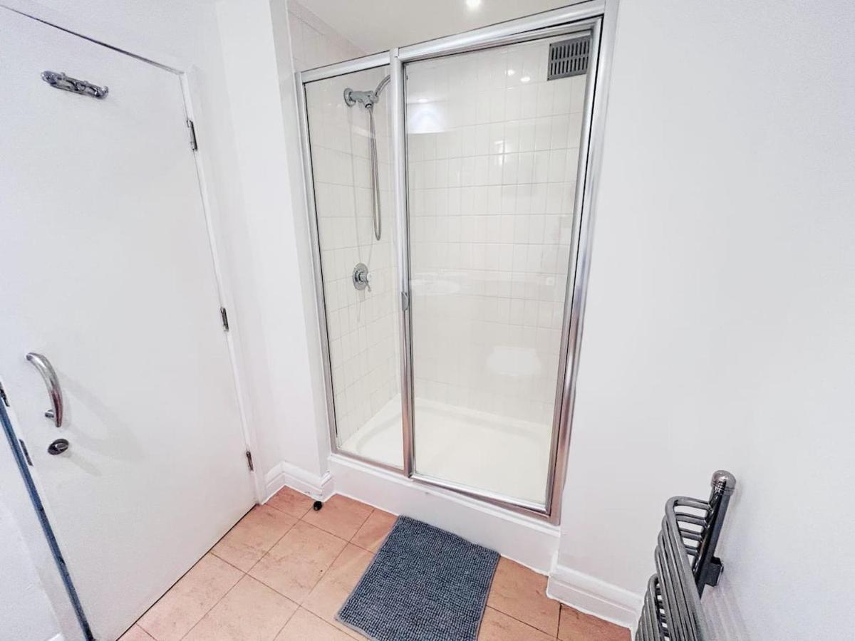 Amazing Flat Near South Kensington - 2 To 3 Bedrooms Apartament